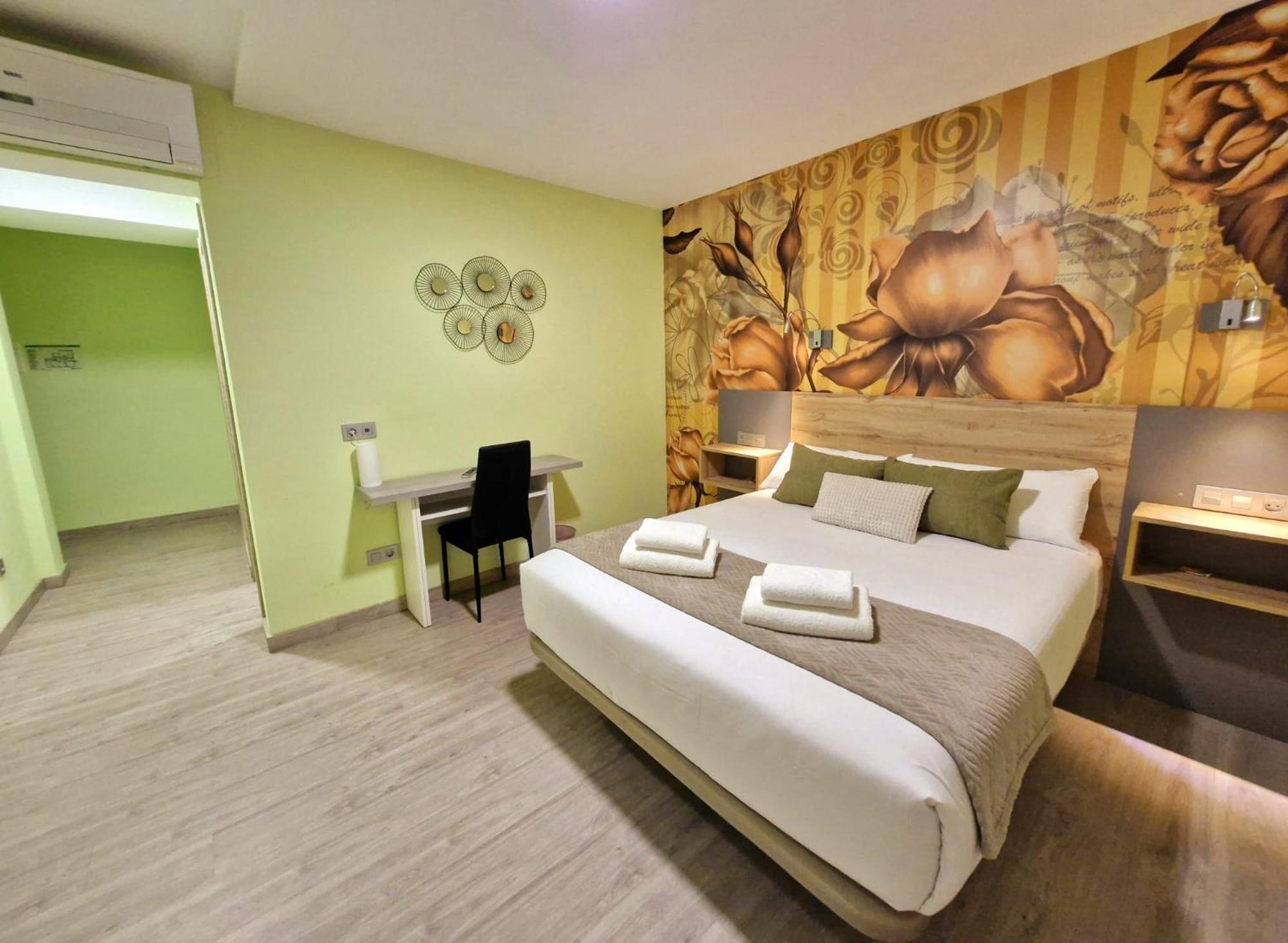 Feeling Home - Suites&Rooms León Exterior foto
