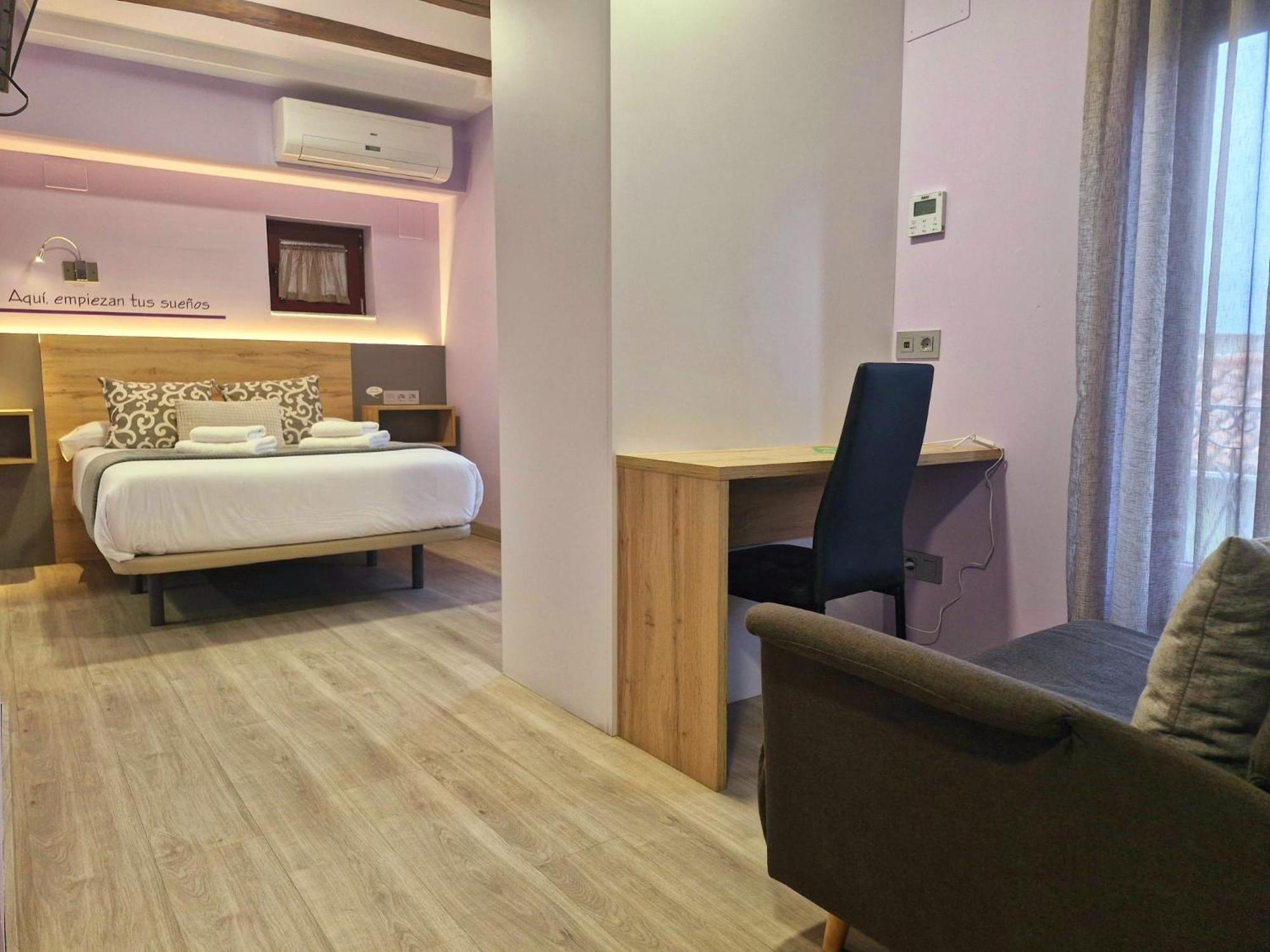 Feeling Home - Suites&Rooms León Exterior foto