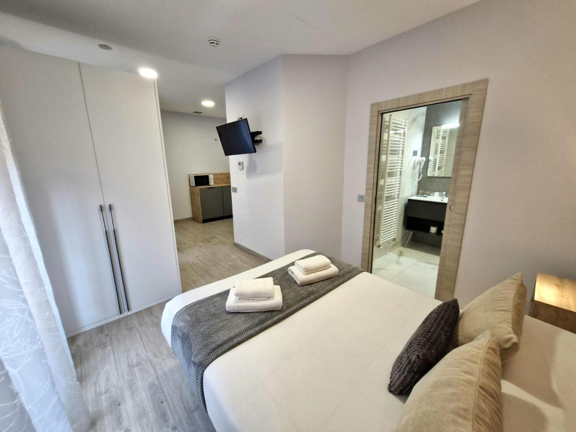 Feeling Home - Suites&Rooms León Exterior foto